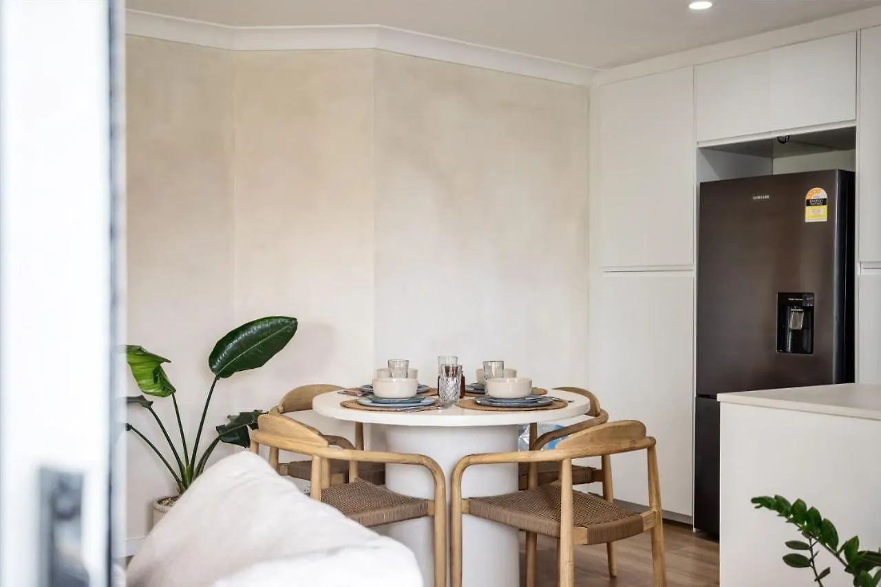 Apartment The Palm Beach Getaway Gold Coast
